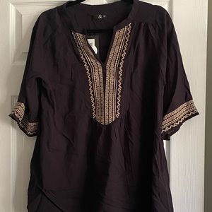 Ampersand Avenue Whisper Top